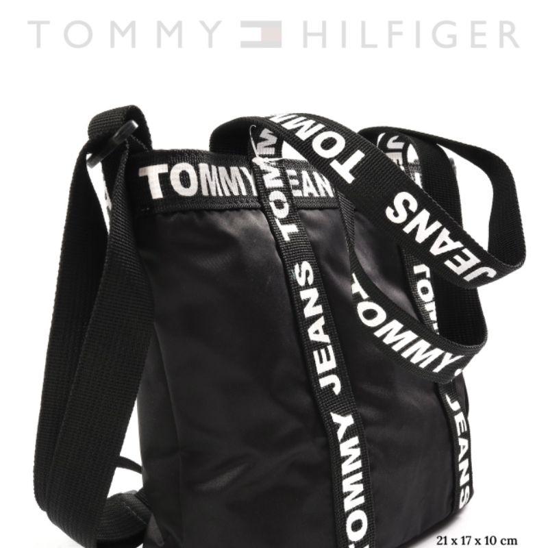 Túi Tote Tommy Jean Essential Mini Shopper