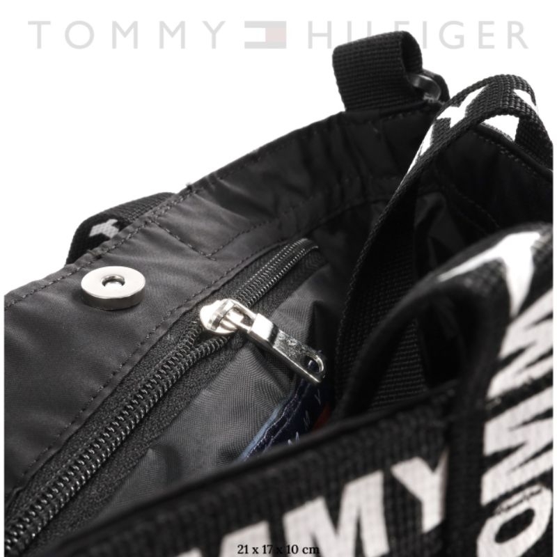 Túi Tote Tommy Jean Essential Mini Shopper