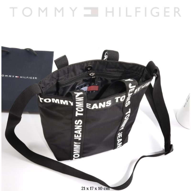 Túi Tote Tommy Jean Essential Mini Shopper