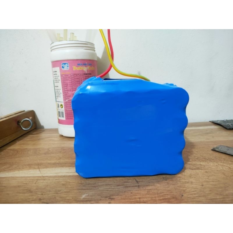 Pin 12v 30Ah 50A lifepo4 32650 siêu bền