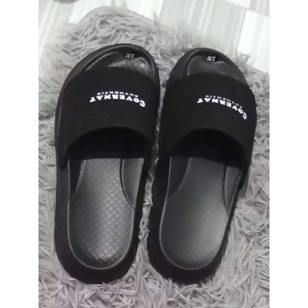 Dép lê nữ nam quai ngang Covernat chữ nổi 3D thời trang, nhẹ, êm chân,bền đẹp hot trend 20233