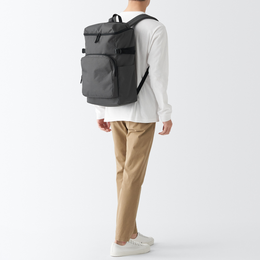 MUJI BA LÔ CHỐNG BÁM NƯỚC MỞ TỪ PHÍA TRÊN