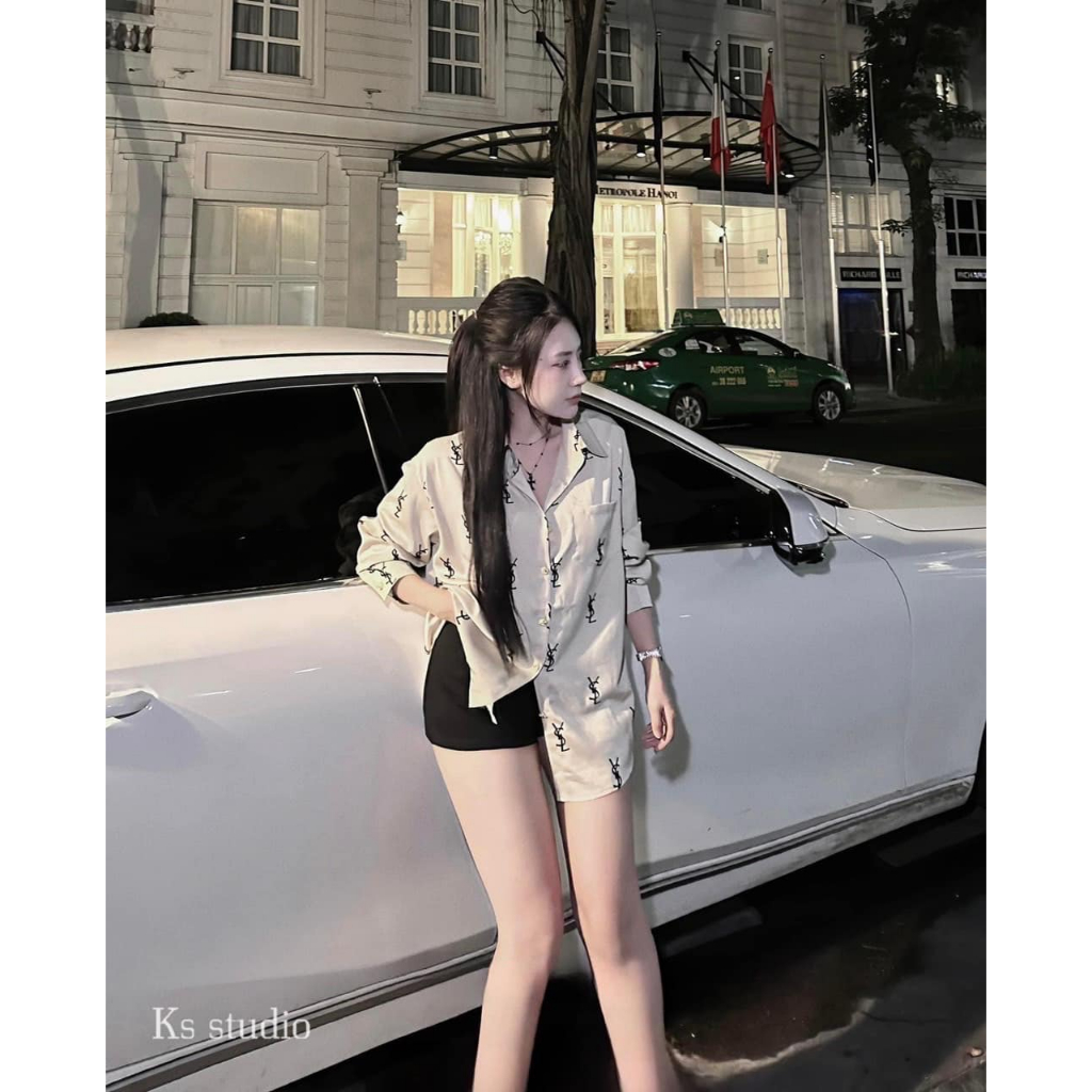 Áo sơ mi lụa họa tiết Y.SL dáng dài rộng hót