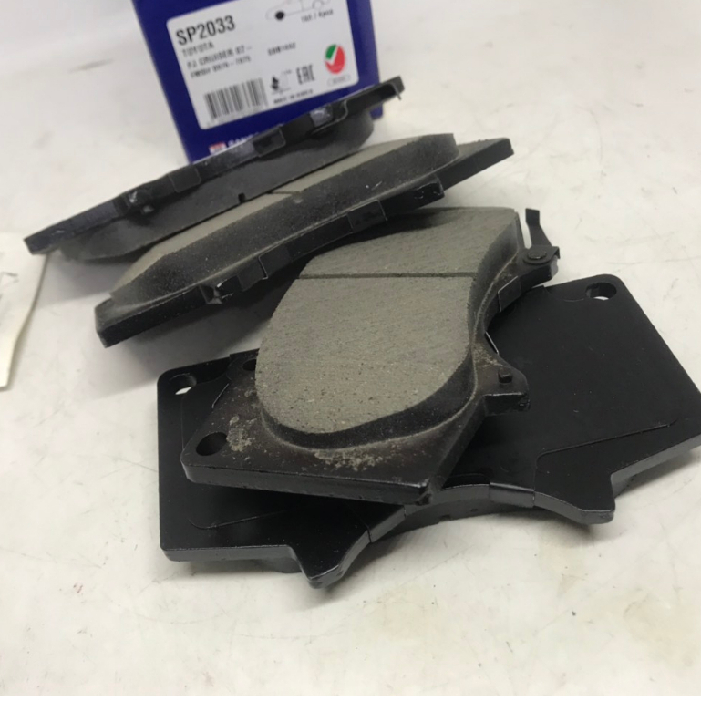 Má phanh trước Toyota Hilux,Bố thắng Toyota Hilux,Guốc phanh trước Toyota Hilux,Phụ tùng ô tô Toyota