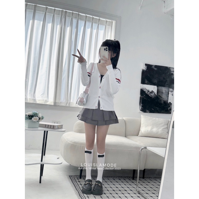 Áo Khoác Len Cardigan Lửng Kẻ Vạch Tay Thêu Hình Cún