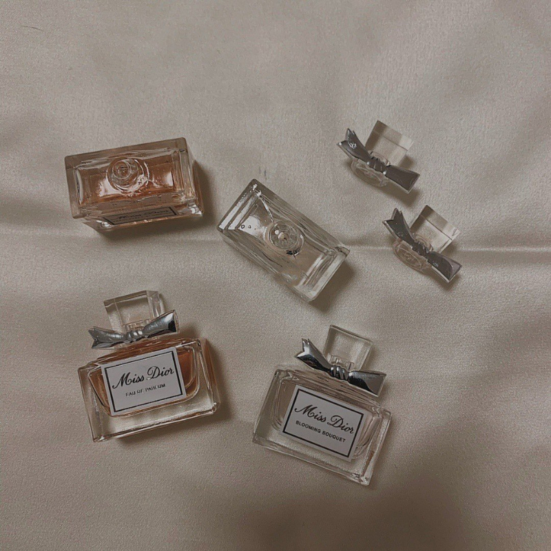 Sét 4 lọ nước hoa bản 5ml vuông lưu hương thơm lâu bản mini bỏ túi hay làm quà tiện lợi