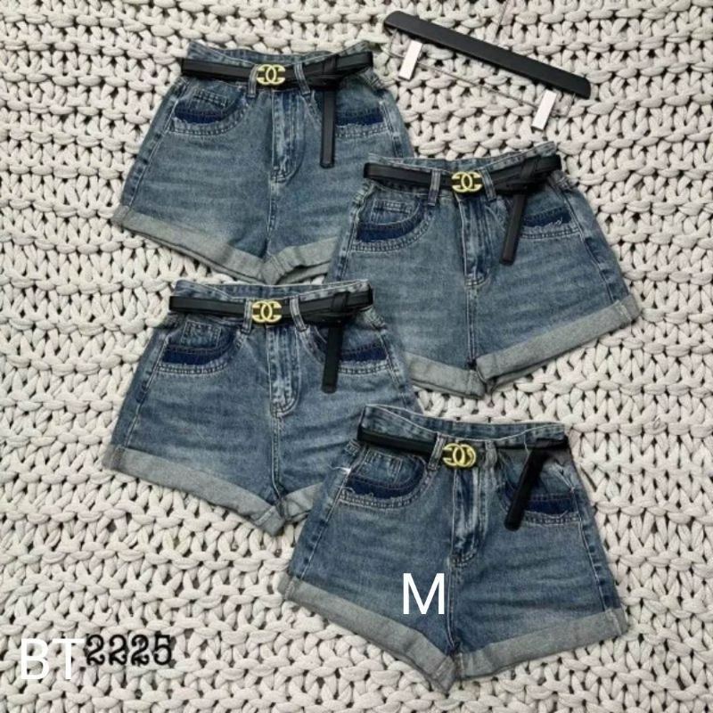 QUẦN SOOC JEANS GẬP GẤU TUA TÚI SAU KÈM ĐAI CHỮ X HÀNG QCL1 MS25100