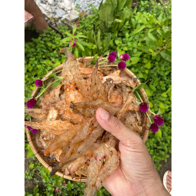 Tôm XẺ KHÔ NHÀ LÀM lựa từng con