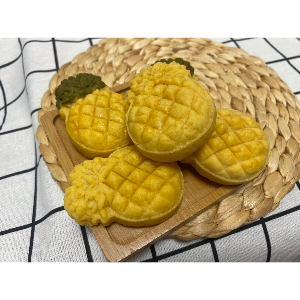Bánh dứa handmade thơm ngon