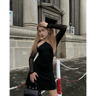 Đầm hở lưng dáng xoè body nữ, Đầm body sexy dạng yếm hở lưng xinh xắn | Zomi Dress | Secodee