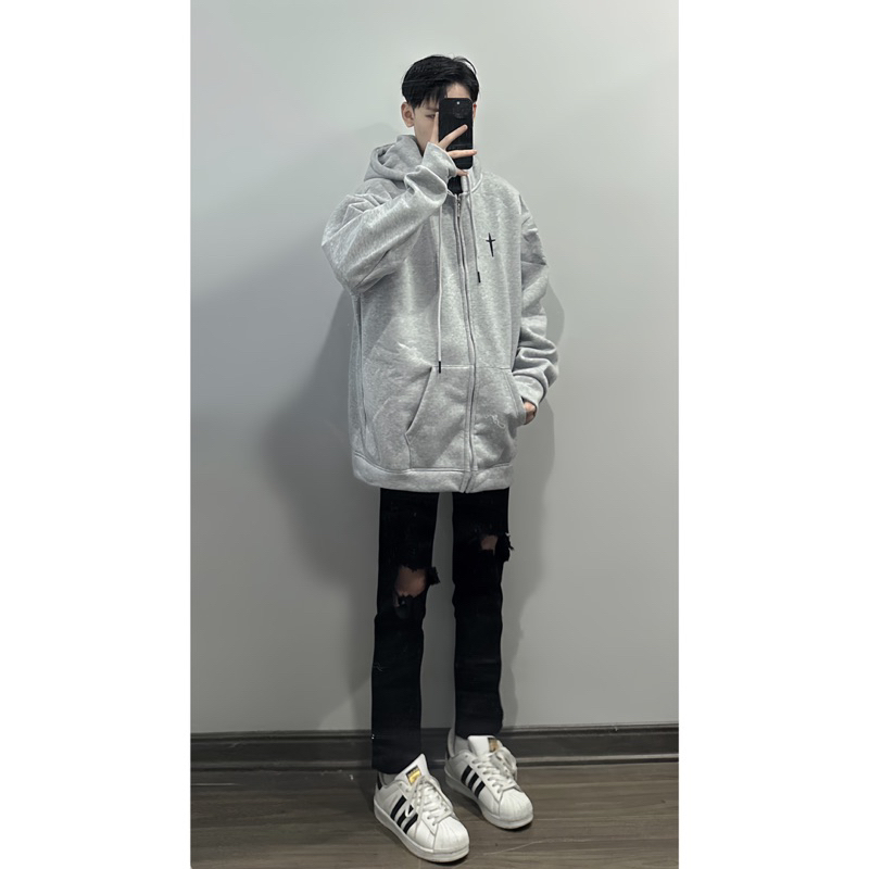 Quần Jean đen rách gối nam form bó