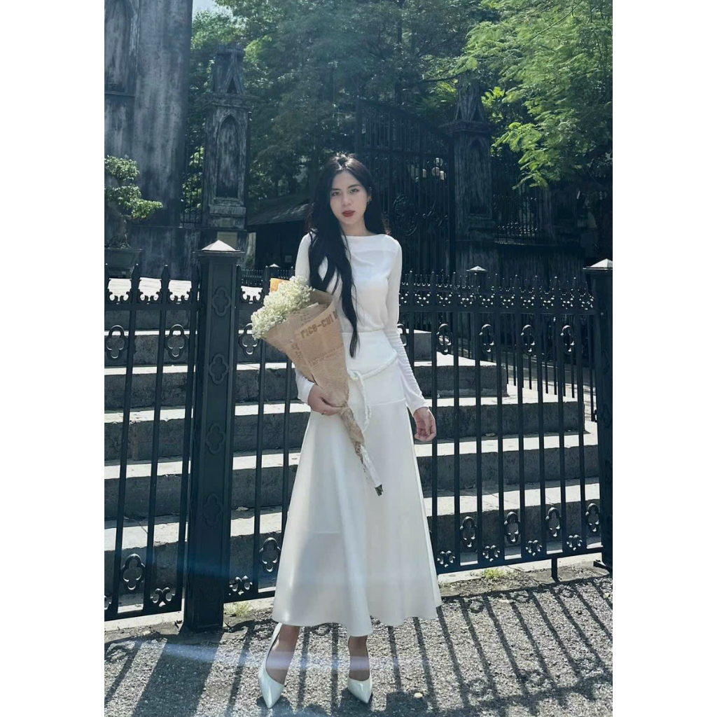 Set áo thun dài tay mix chân váy xòe dài bồng bềnh kèm dây tết dài