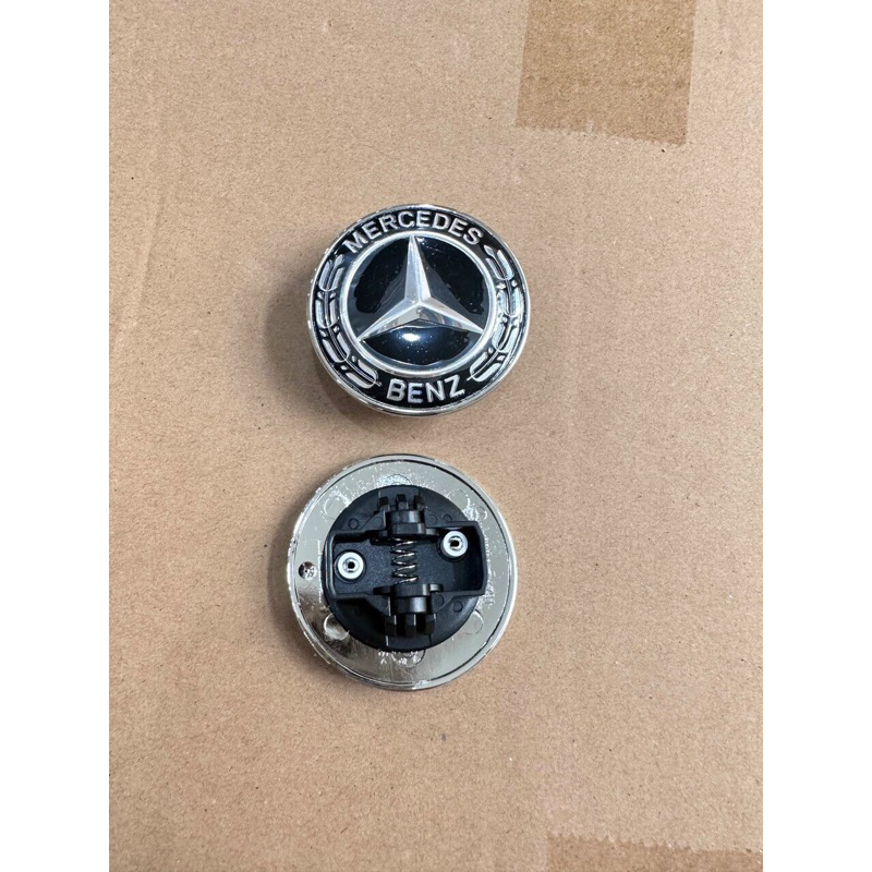 logo capo nằm Mercedes