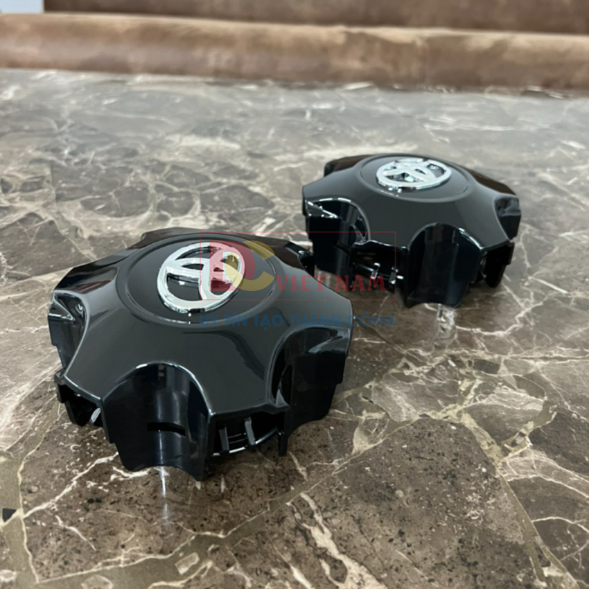 1 chiếc Logo chụp mâm, ốp lazang bánh xe ô tô Toyota Fortuner 2012- 2016 và Toyota Hilux 2011-2015 mã TY-139