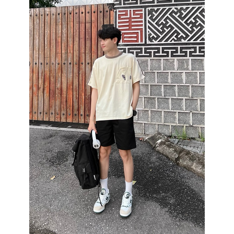 Áo Thun Phối Túi Thêu UTZIE Form Rộng Unisex 100% Cotton Co Giãn 2 Chiều Cho Nam Và Nữ