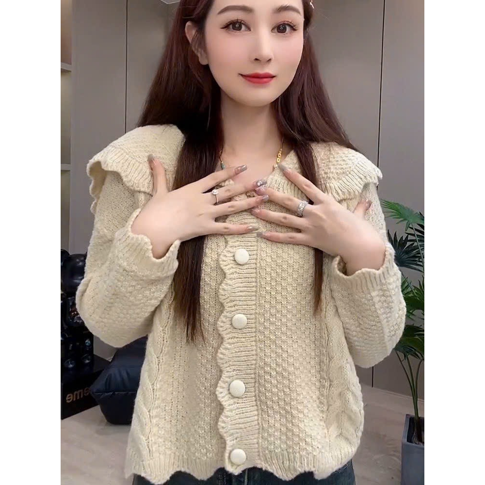 Áo len cổ bèo Glandie cúc bọc, dài tay