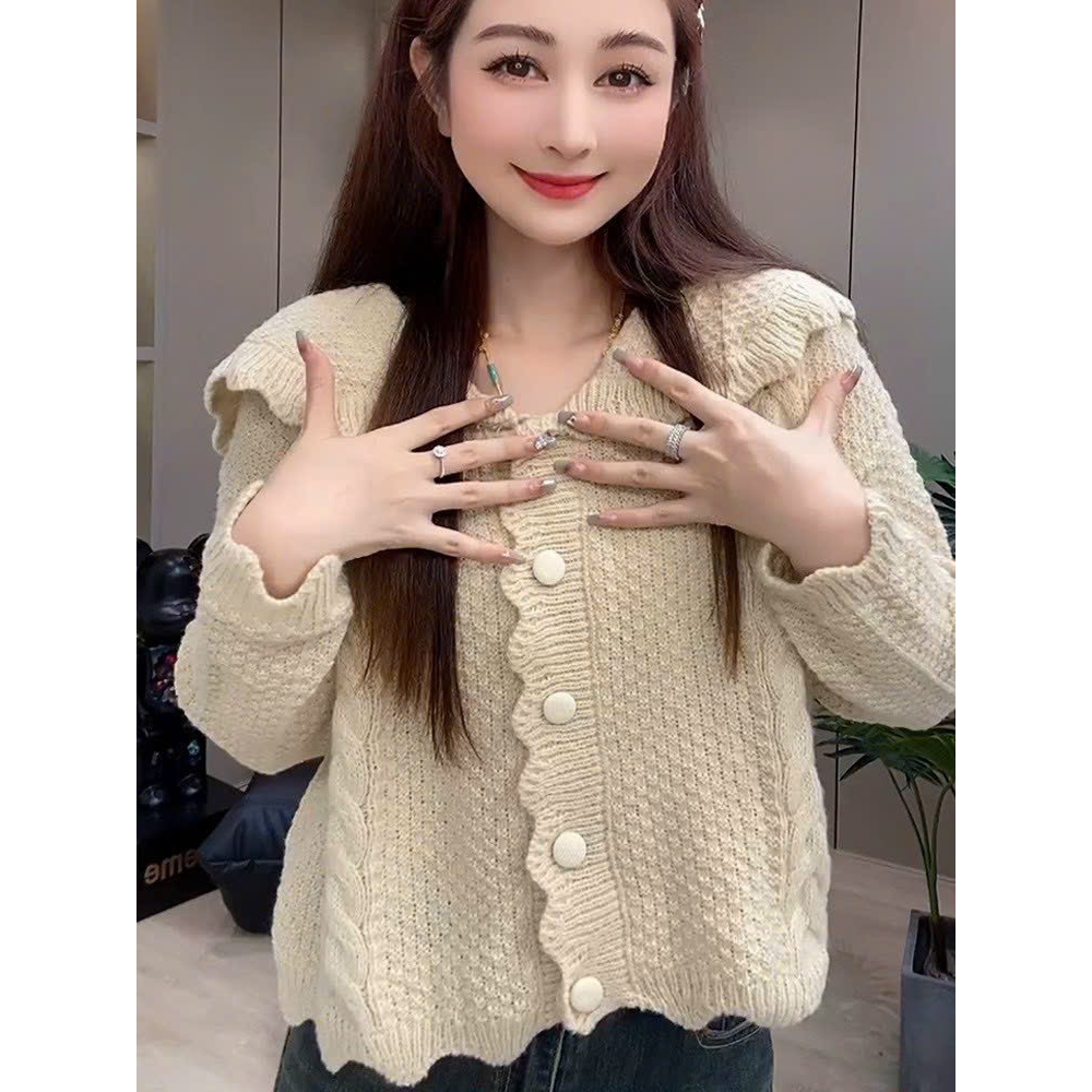 Áo len cổ bèo Glandie cúc bọc, dài tay