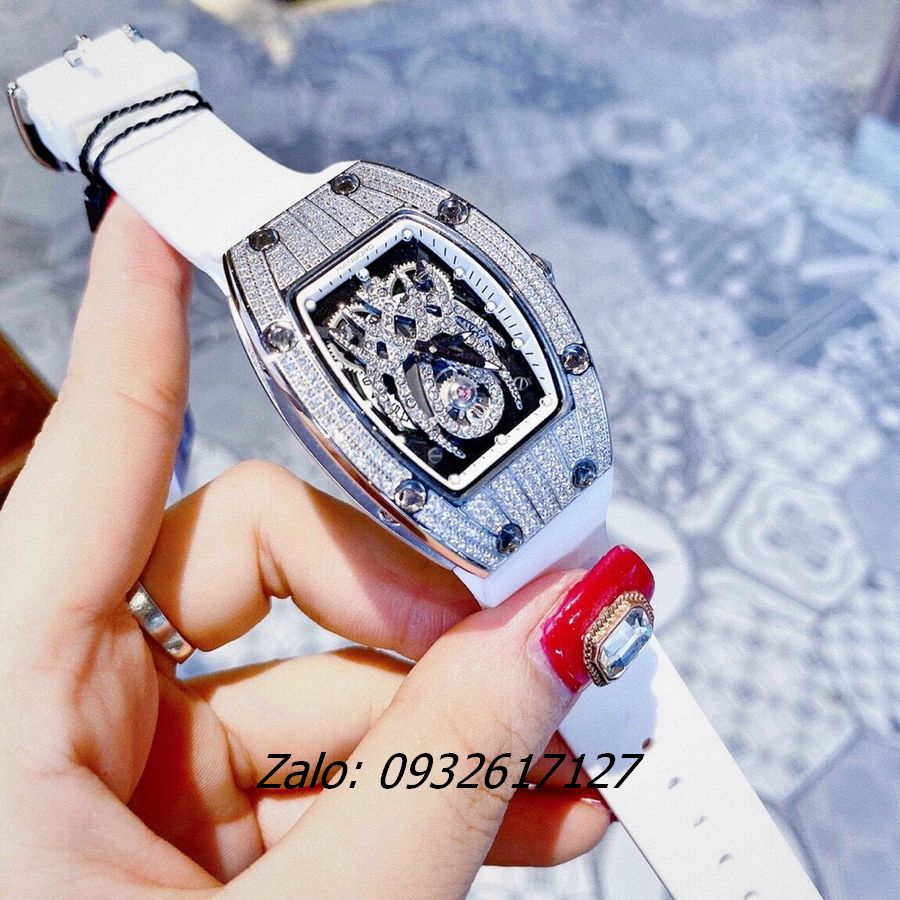 Đồng Hồ Nữ Huboler By Hanboro Dây Silicone Trắng Silver, Hoạ Tiết Nhện Đính Đá Authentic 31.5 x 42mm