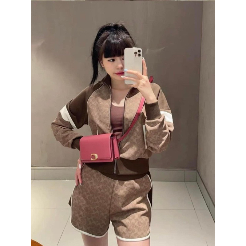 Áo khoác coach nữ