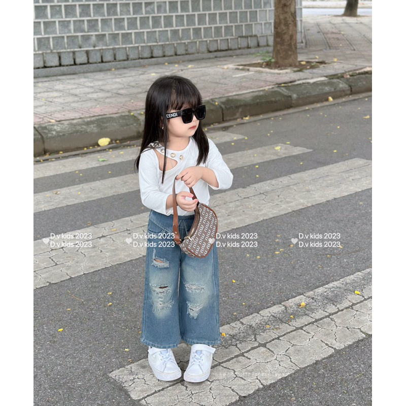 Sét áo cotton mix quần bò ống suông cho bé, chất vải mềm