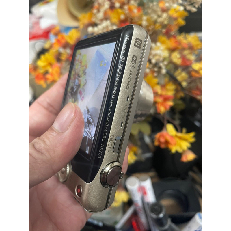 Máy ảnh Sony SyberShot WX220 có wifi