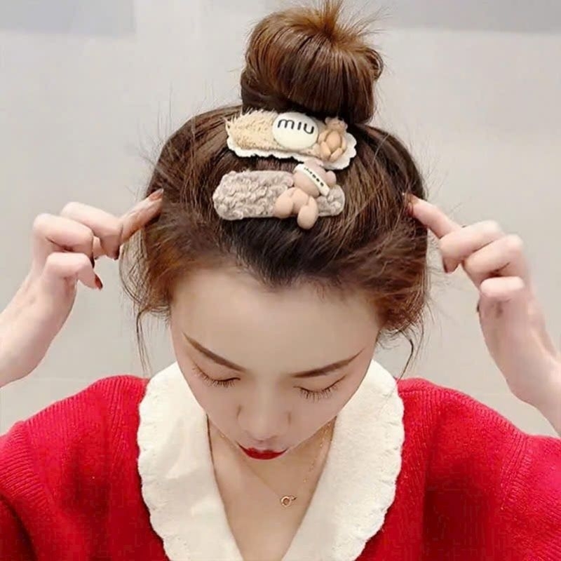 Sét Kẹp Tóc 14 Chi Tiết Hình Gấu Dâu Tây Dễ Thương Cho Bé
