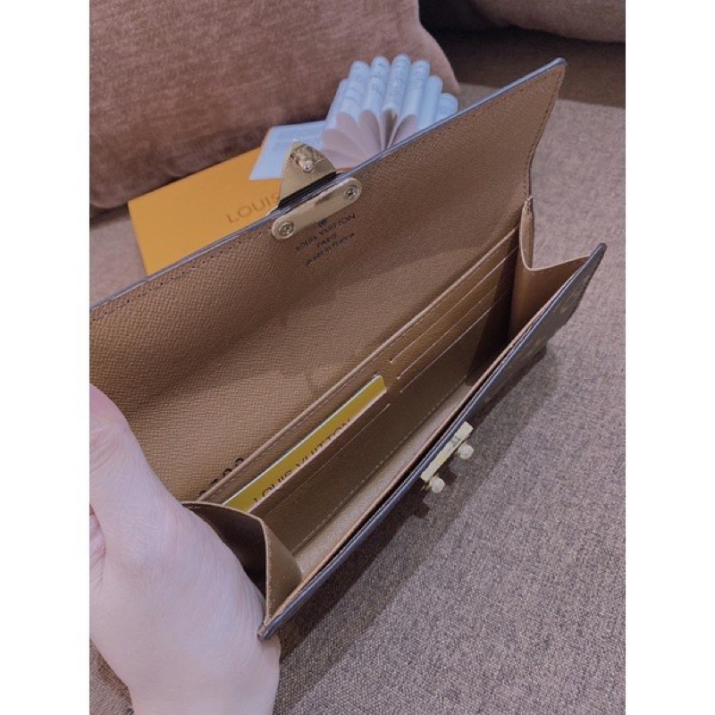 Ví dài và ngắn lót da khoá đẩy full hộp kèm ảnh thật shop