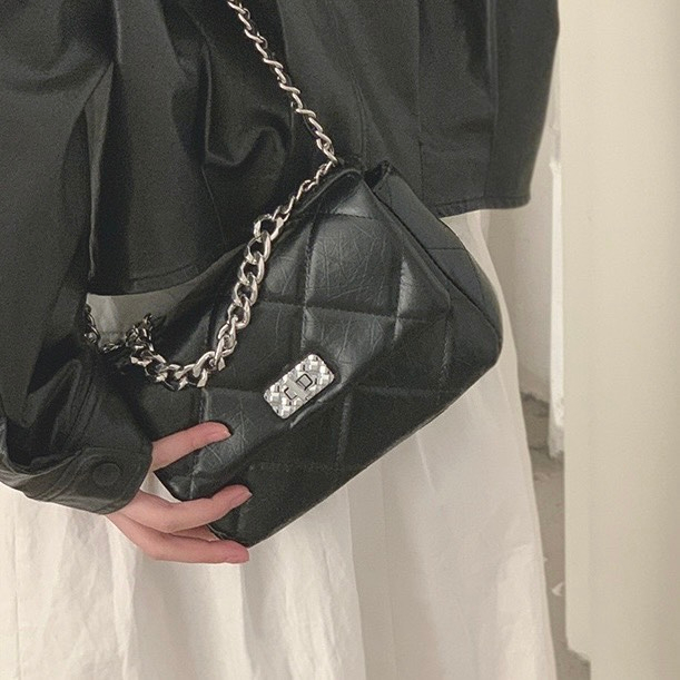 Túi Đeo Chéo Rory Bag Họa Tiết Kẻ Ô Phối Xích