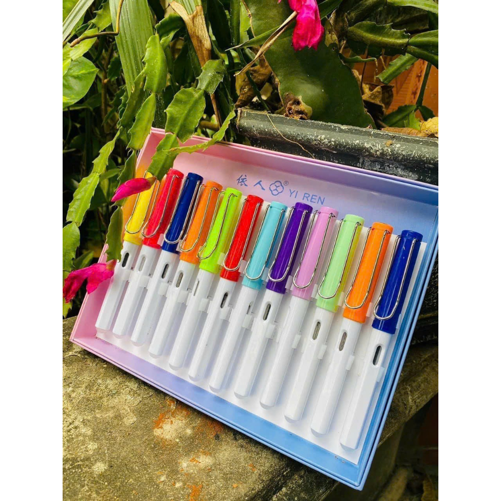 Bút máy ngòi mài lá tre tẩy được T08 lớn . Phù hợp cho học sinh lớp 1 -5