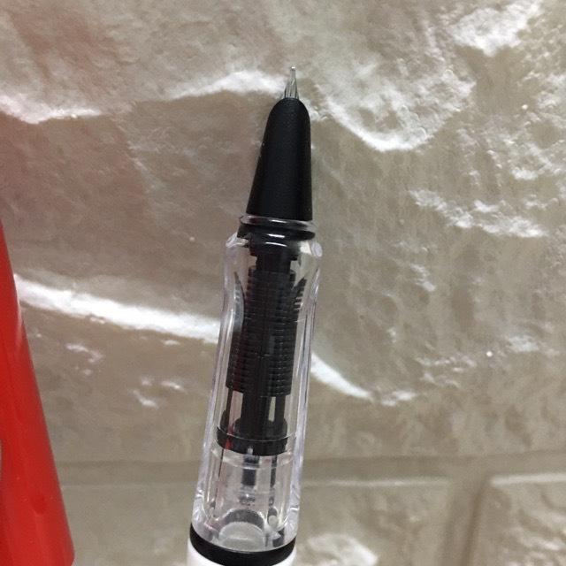 Bút máy ngòi mài lá tre tẩy được T08 lớn . Phù hợp cho học sinh lớp 1 -5