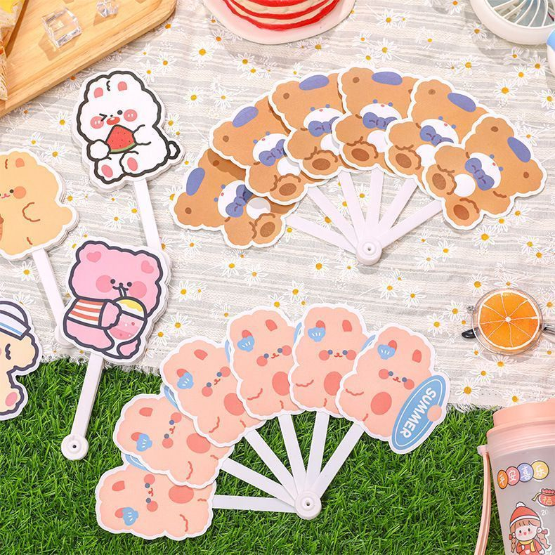 Quạt tròn cầm tay 6 cánh, 7 cánh giao màu ngẫu nhiên