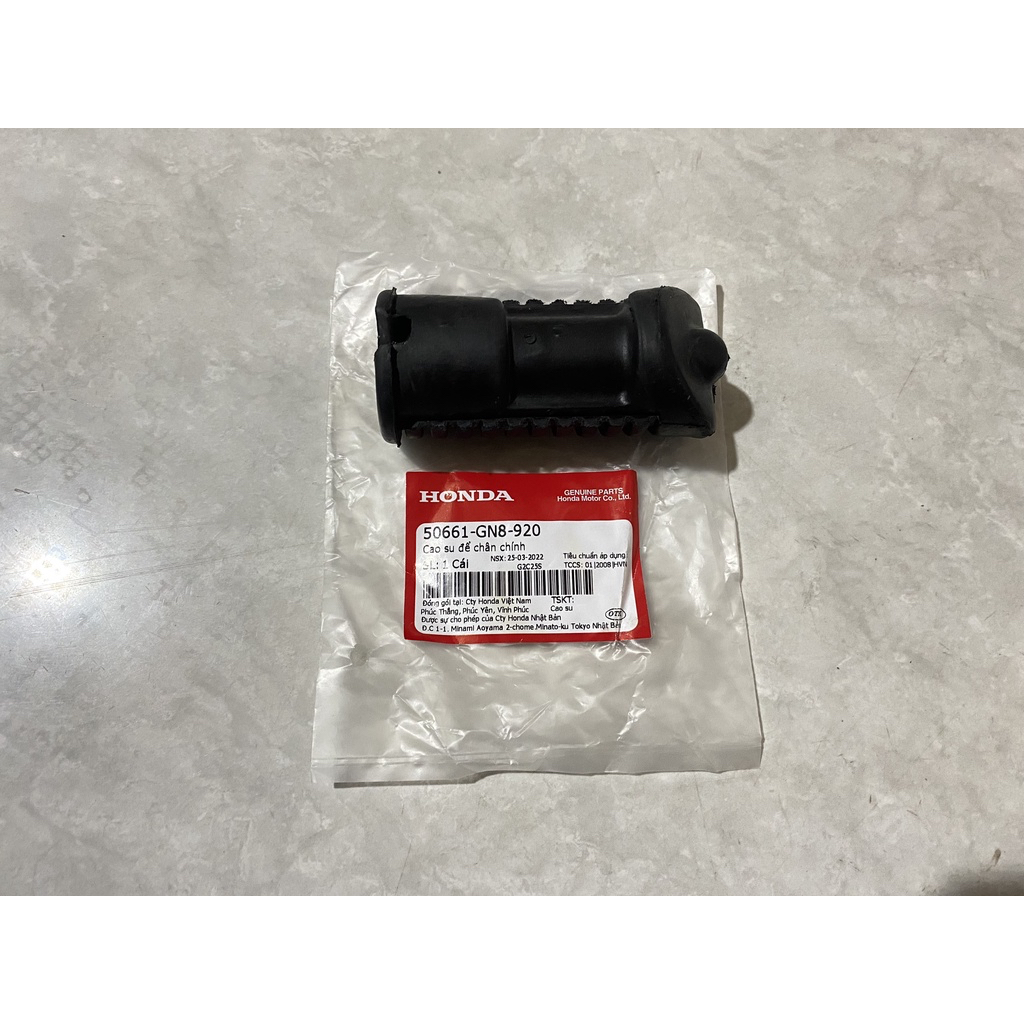 Cao su để chân giữa HONDA DREAM, WAVE. 50661GN8920