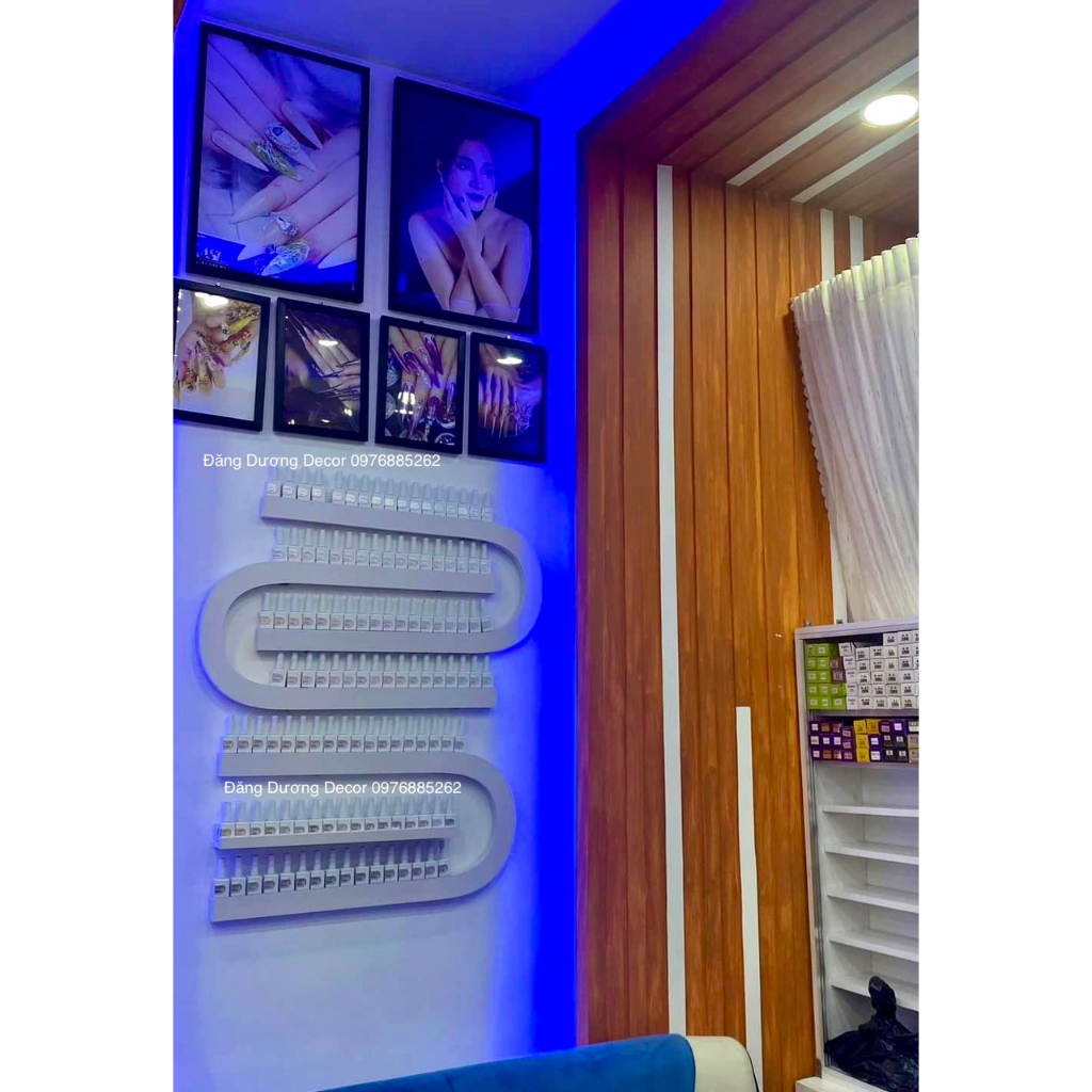 KỆ trang trí dáng chữ U - ĐỂ SƠN, Trang trí phòng nail-spa