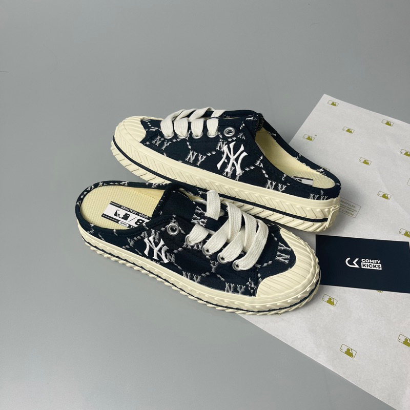 Giày MLB Mule Playball Dia Monogram NY – Black Chính Hãng, Sục đạp gót phong cách Hàn Quốc