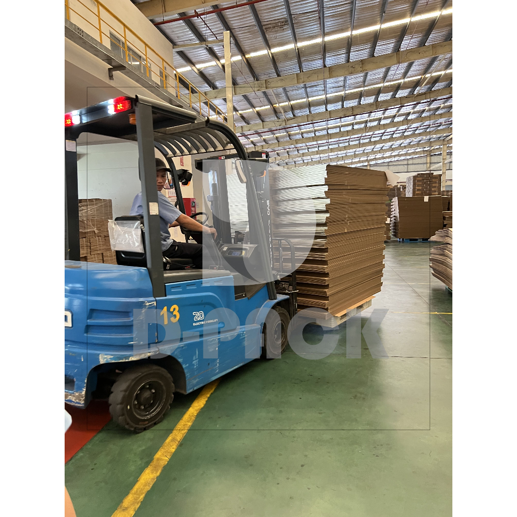 Hộp giấy, thùng giấy 17x17x6cm đóng hàng D-PACK màu nâu, A1, sóng B giá xưởng, hỗ trợ in thương hiệu