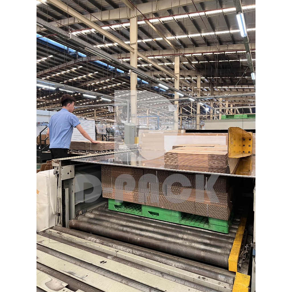 Hộp giấy, thùng giấy 17x17x6cm đóng hàng D-PACK màu nâu, A1, sóng B giá xưởng, hỗ trợ in thương hiệu