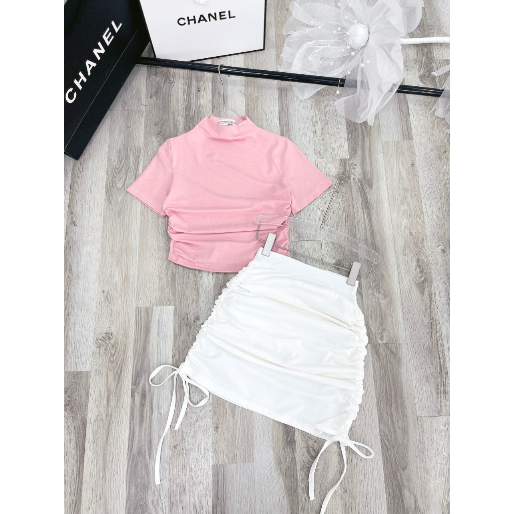SET ÁO HỒNG CỔ CAO CROPTOP BODY + CHÂN VÁY TRẮNG RÚT DÂY 2 BÊN