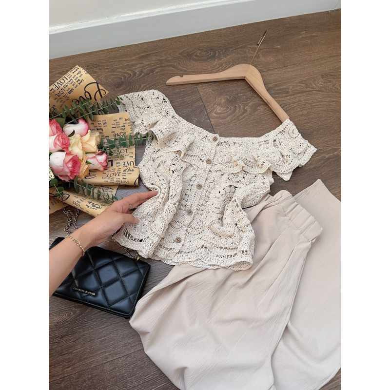 Florence- Set áo ren bẹt vai bèo và quần suông lưng thun