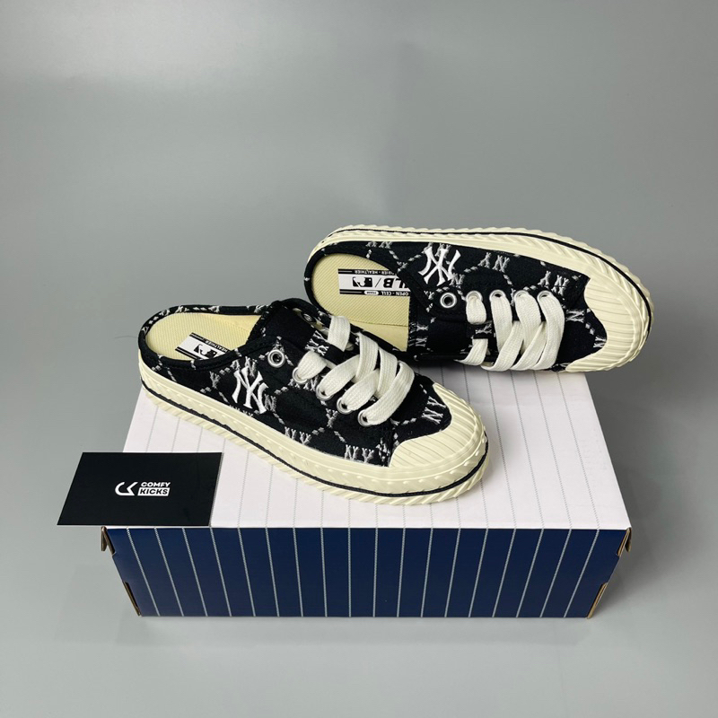 Giày MLB Mule Playball Dia Monogram NY – Black Chính Hãng, Sục đạp gót phong cách Hàn Quốc