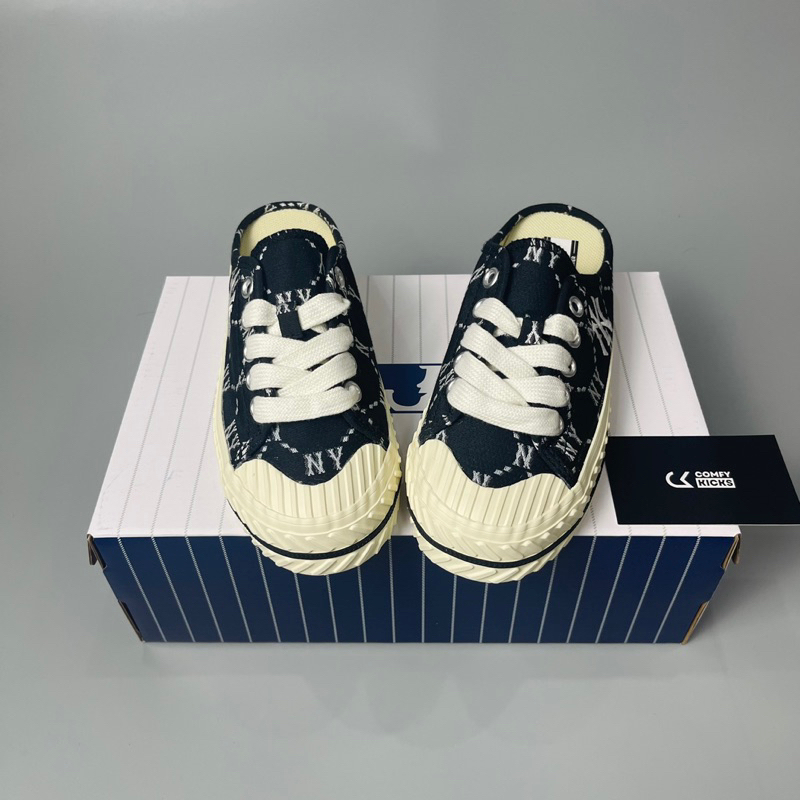 Giày MLB Mule Playball Dia Monogram NY – Black Chính Hãng, Sục đạp gót phong cách Hàn Quốc