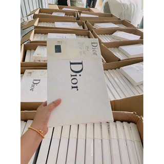 khăn lụa siêu đẹp ,full box xịn xò