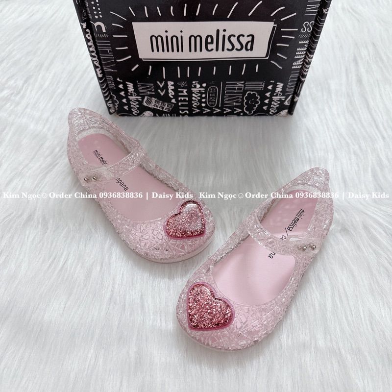 Giày melissa tim hồng