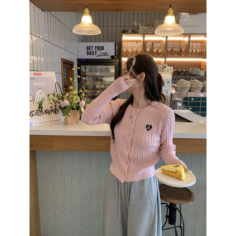 Áo len phong cách ngọt ngào dài tay kiểu xoắn