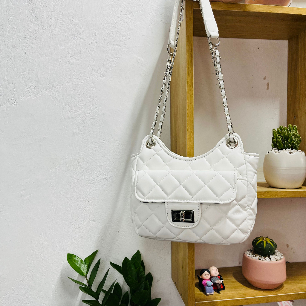 Túi xách nữ đeo vai đeo chéo khóa xoay trần chỉ da mềm hot trend 2023 mã PK 589