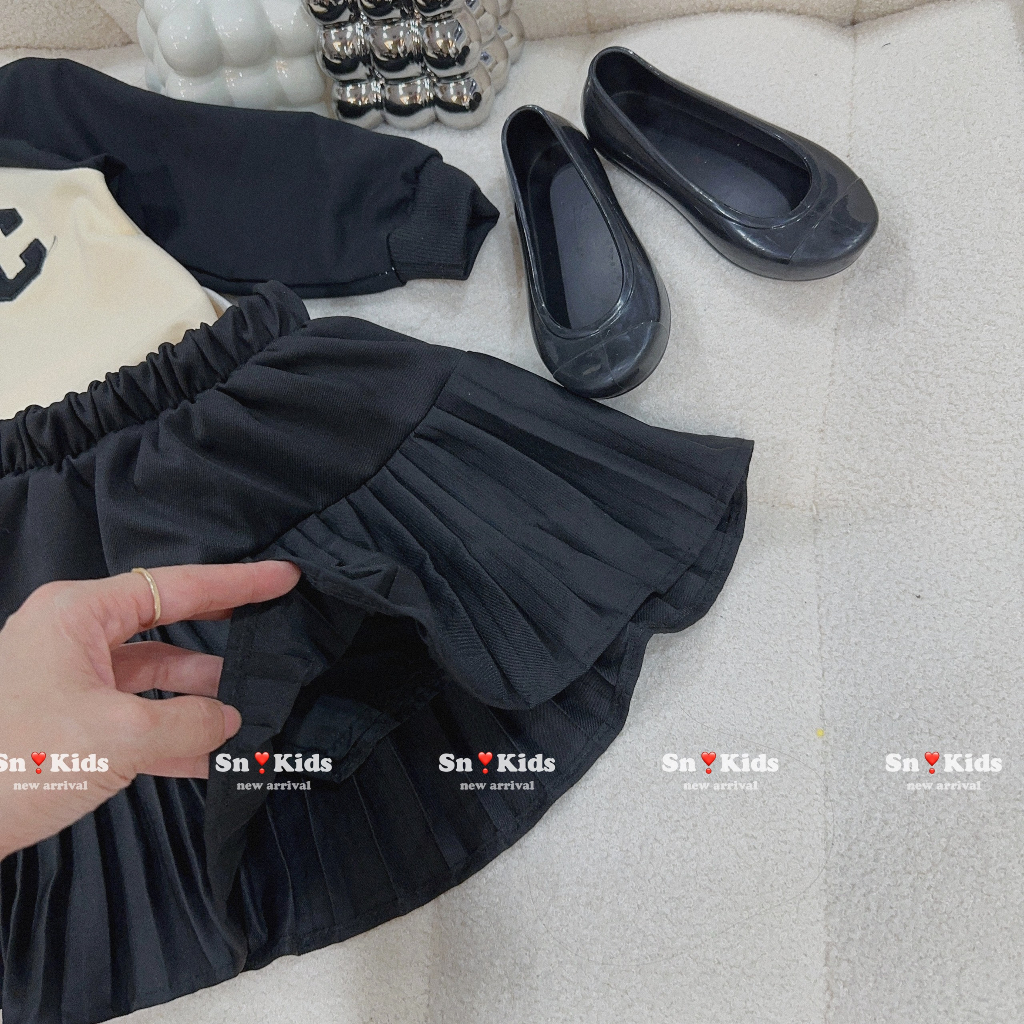 Váy bé gái , sét bộ thu đông áo nỉ da cá chữ C phối chân váy xếp ly cá tính cho bé gái 10-30kg