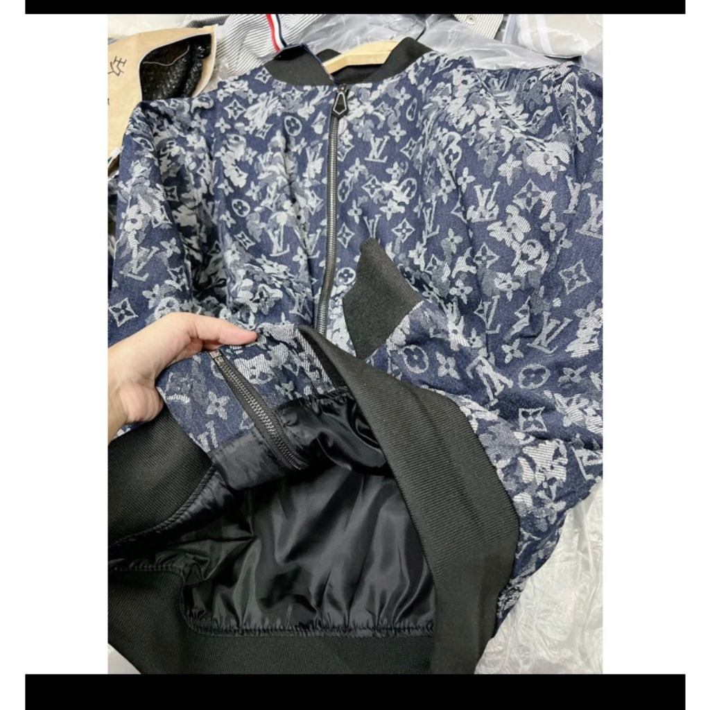Áo Khoác Bomber LV Loang 2 Lớp Vải Bò Cao Cấp-Bomber Lv Loang Xanh Hàng Đẹp Chuẩn Form