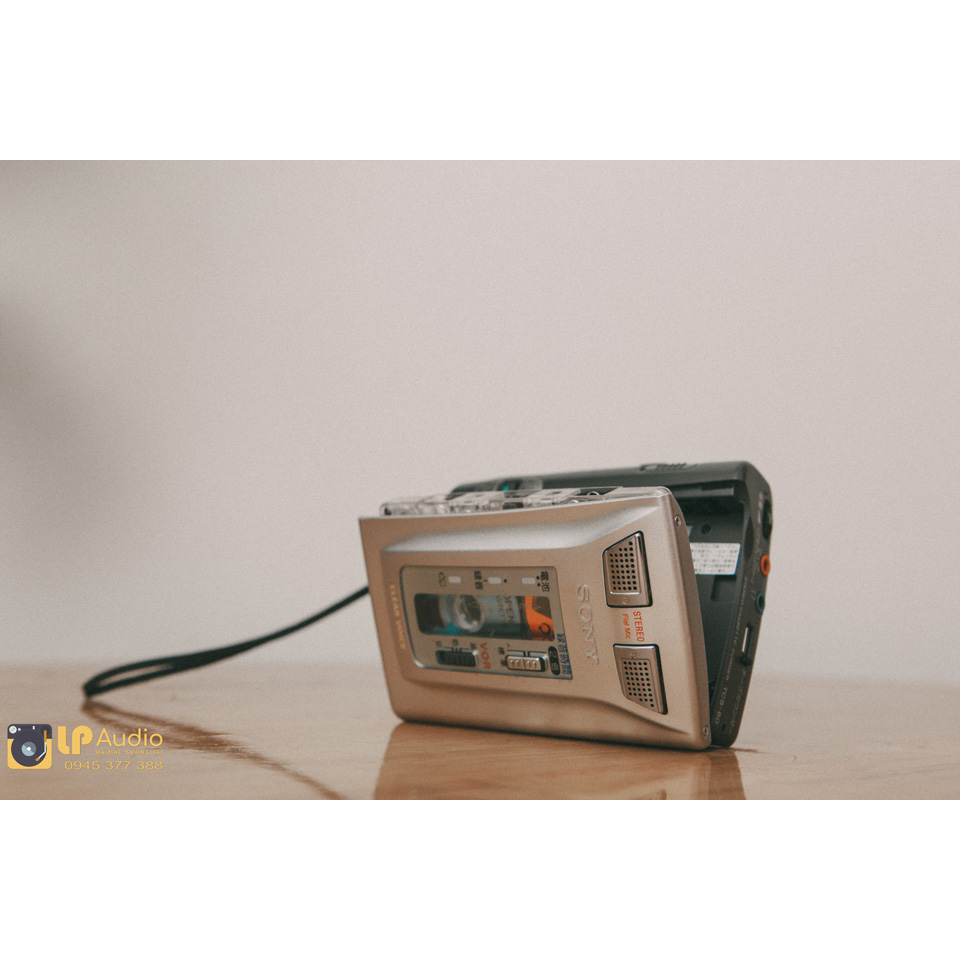 Cassette cầm tay SONY