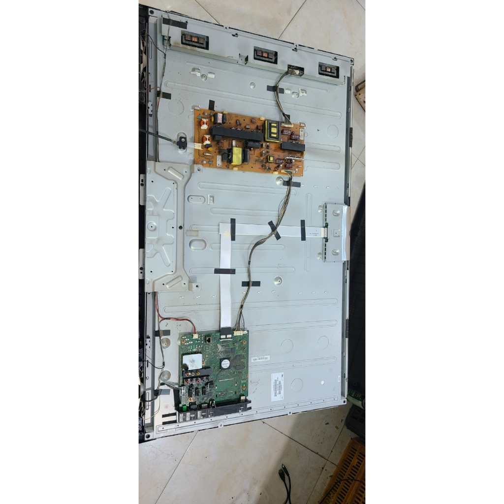 Bo Tcon tivi SONY 46in, model : KDL-46CX520, máy hư màn rả bo bán linh kiện