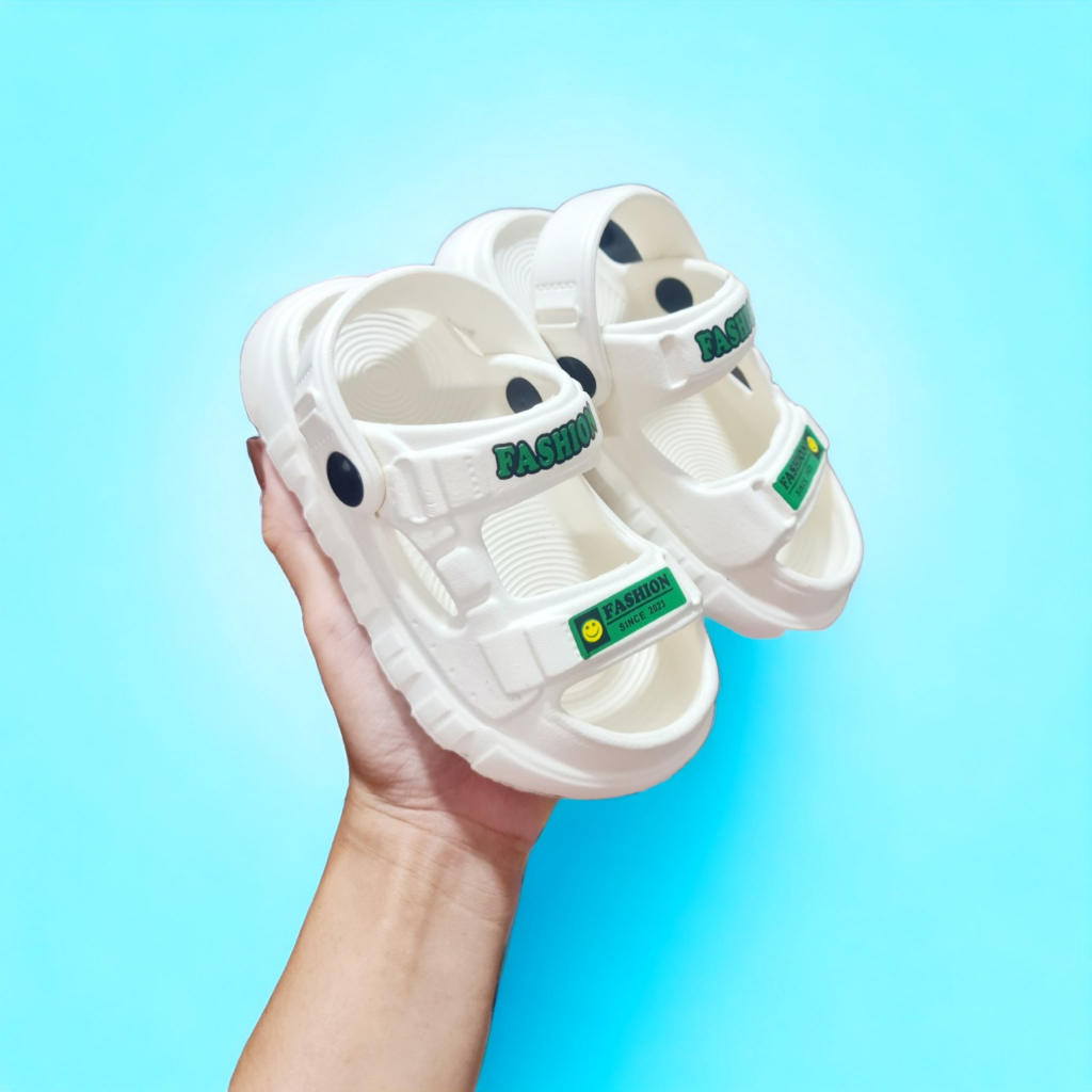 Giày quai dán cho bé trai chất cao su mềm nhẹ êm chân