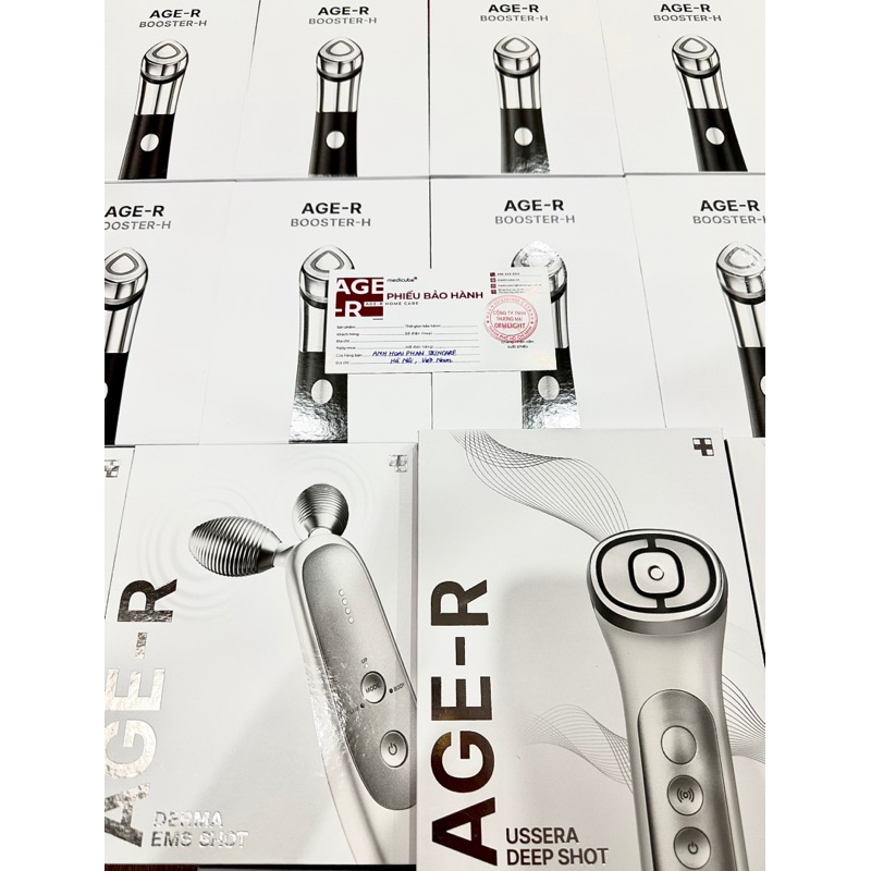 Thiết bị tăng sinh collagen AGE-R USSERA DEEP SHOT Medicube - BH 1 đổi 1